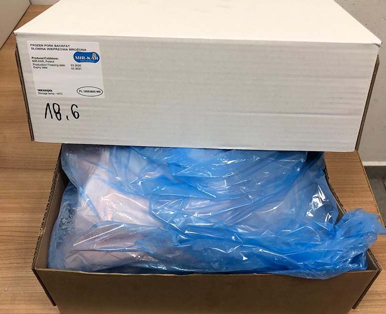 Mỡ lưng heo đông lạnh Mir Kar nhập khẩu Ba Lan - Vifoods